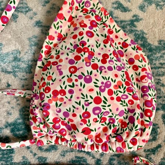 🌼🌸👙 Floral Pattern String Bikini 👙 🌸🌼 - Picture 2 of 6